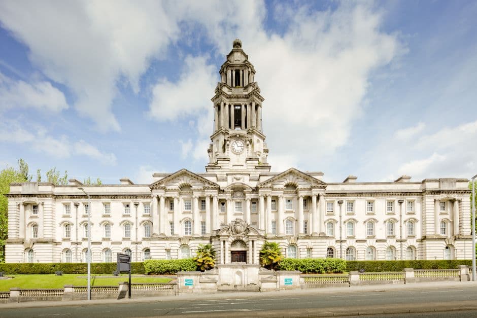 Reform-led Wakefield Council scraps 2030 net-zero target · Photo by Michael D Beckwith on Pexels