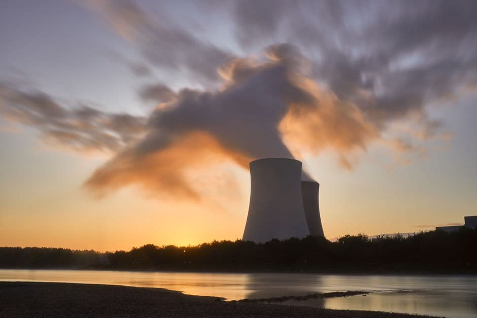 Danube's record low levels force shutdown of Hungary's only nuclear plant · Photo by Markus Distelrath on Pexels