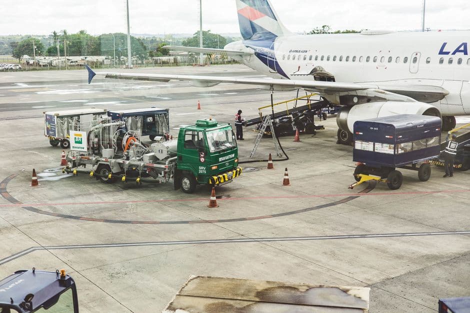 Bill Gates’ Breakthrough Energy Backs Low-Cost Synthetic Jet Fuel Platform Lydian · Photo by Rafael Rodrigues on Pexels
