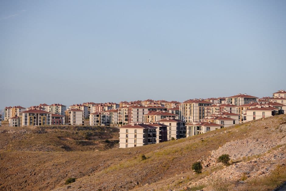 JPMorgan to deploy $750B for affordable housing by 2035 · Photo by Zülfü Demir📸 on Pexels