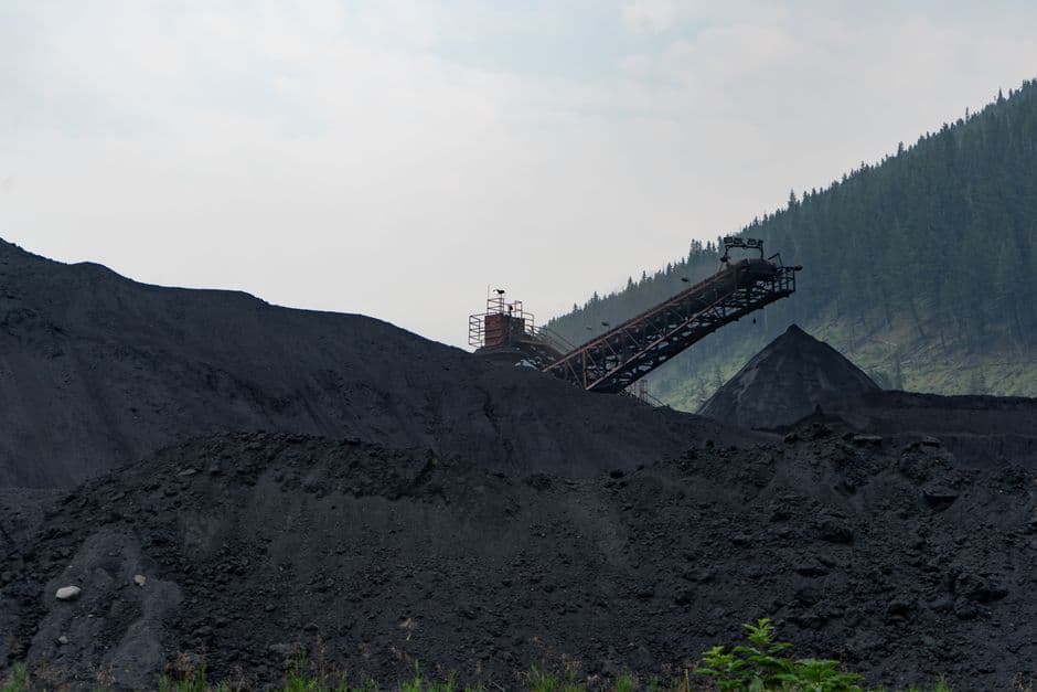 Q&A: What does China’s 15th five-year plan for coal mean for climate action? · Photo by Braeson Holland on Pexels