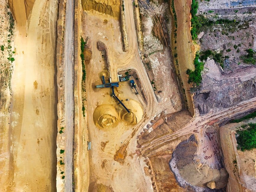 Brazil’s vast iron mine that supplies the world and fractures the Amazon – in pictures · Photo by Volker Braun on Pexels