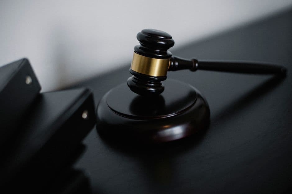 Federal judge blocks New York’s $75B Climate Change Superfund Act · Photo by Sora Shimazaki on Pexels