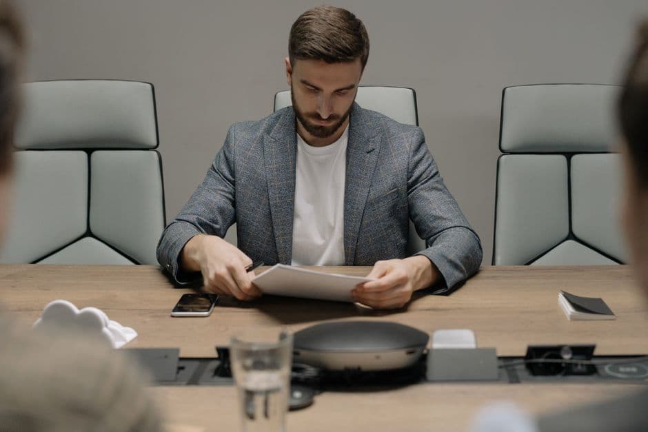 Anthropic researcher’s resignation highlights governance concerns for AI firms’ IPOs · Photo by cottonbro studio on Pexels