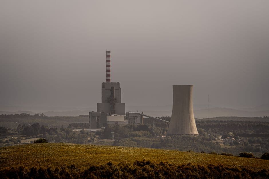 US scraps limits on emissions from coal and gas power plants · Photo by Tanhauser Vázquez R. on Pexels