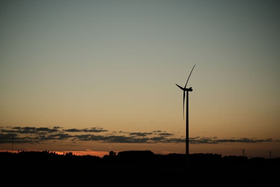 Amazon Commits Over $1 Billion to Workforce Education, Energy, Water Solutions in Data Center Communities · Photo by Jenny Tran on Pexels