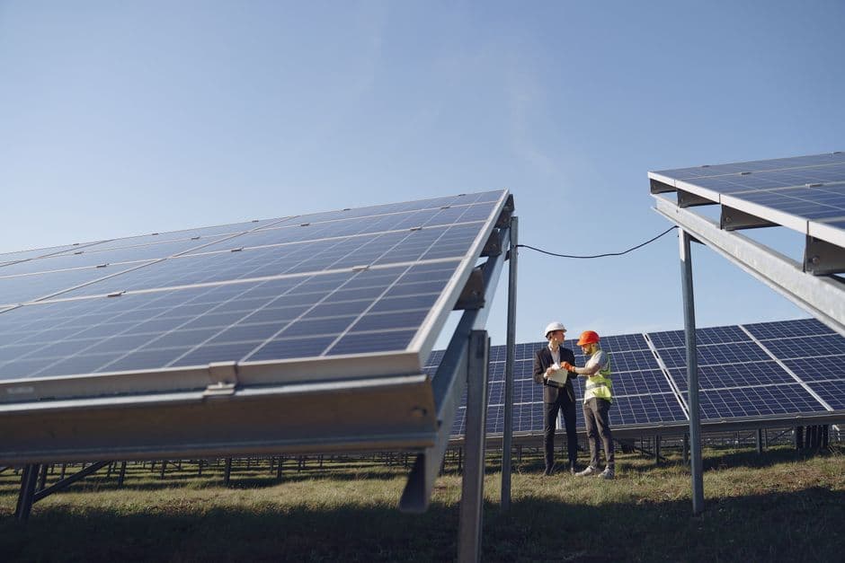 The bipartisan energy bill tearing the climate movement apart · Photo by Gustavo Fring on Pexels