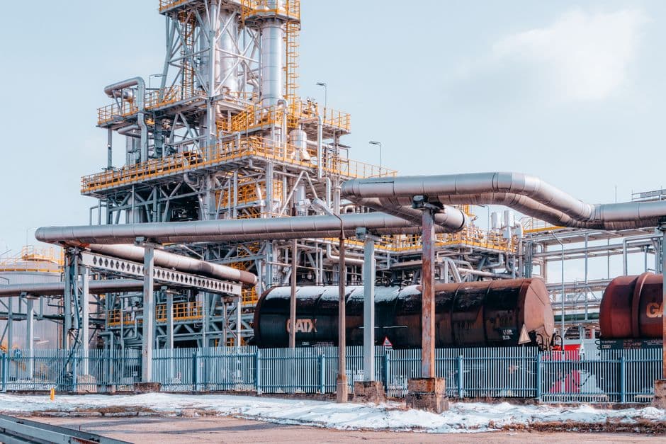 European Parliament backs three-year delay to EU methane rules · Photo by Jakub Pabis on Pexels
